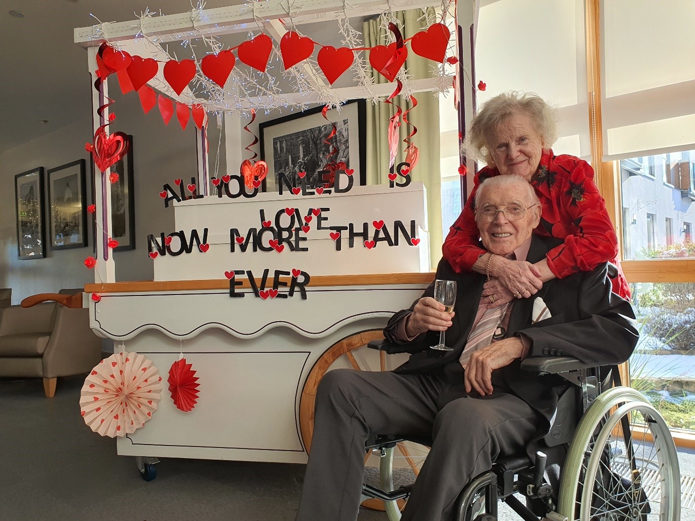  Love endures as platinum jubilee care home couple celebrate Valentine’s day